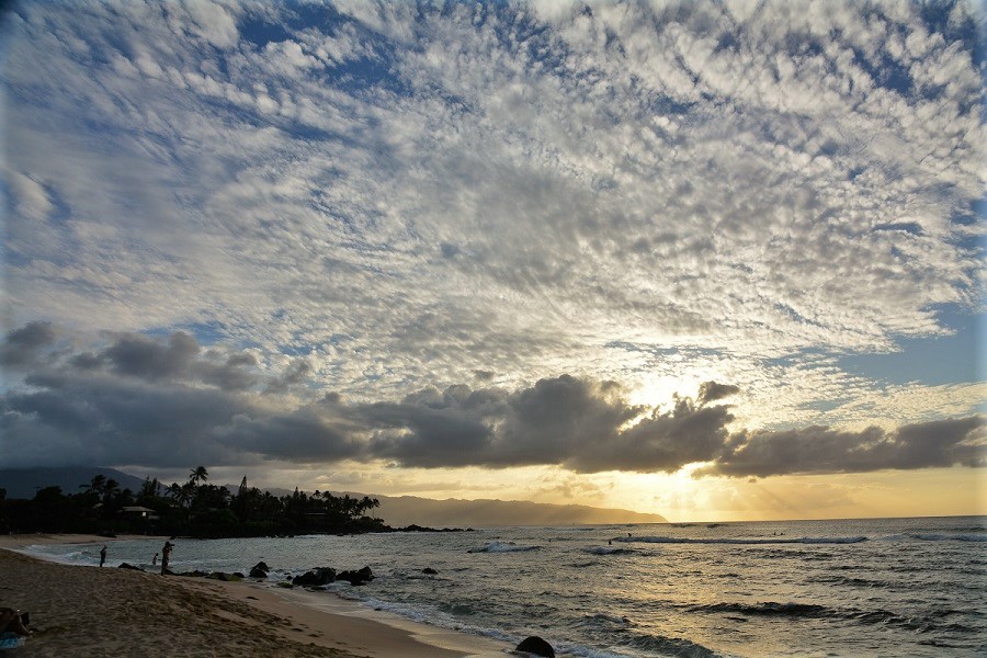 ハワイのビーチ夕日